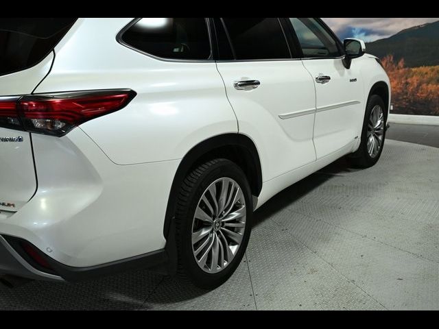 2020 Toyota Highlander Hybrid Platinum