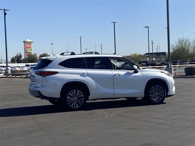 2020 Toyota Highlander Hybrid Platinum