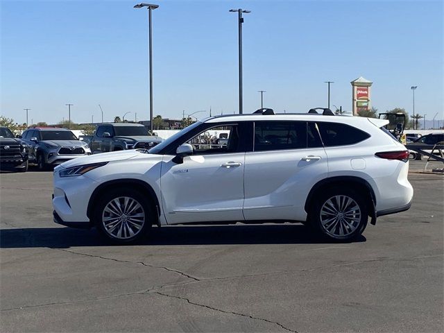 2020 Toyota Highlander Hybrid Platinum