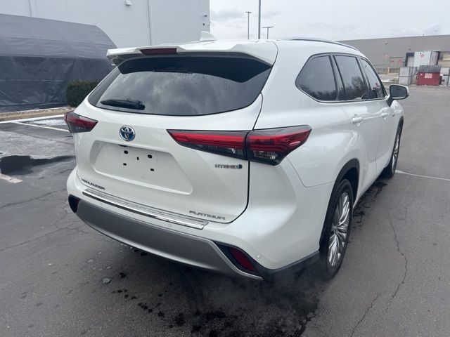 2020 Toyota Highlander Hybrid Platinum