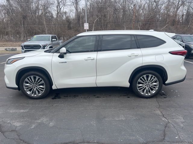 2020 Toyota Highlander Hybrid Platinum