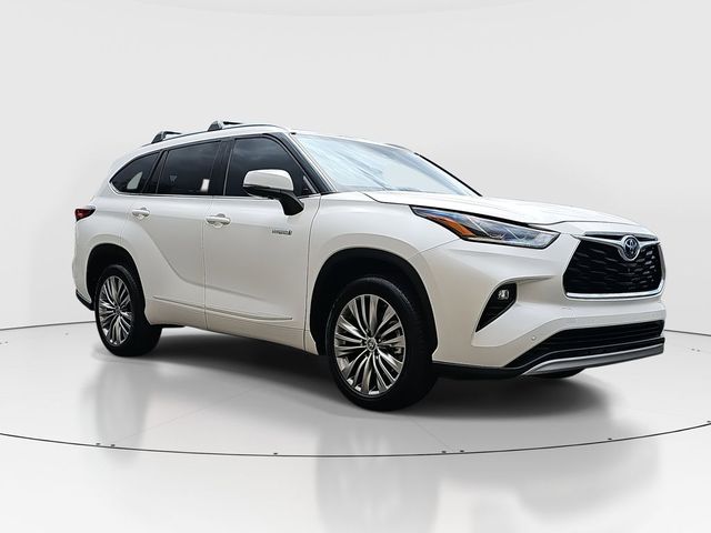 2020 Toyota Highlander Hybrid Platinum