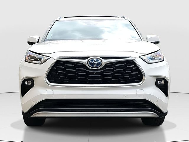 2020 Toyota Highlander Hybrid Platinum