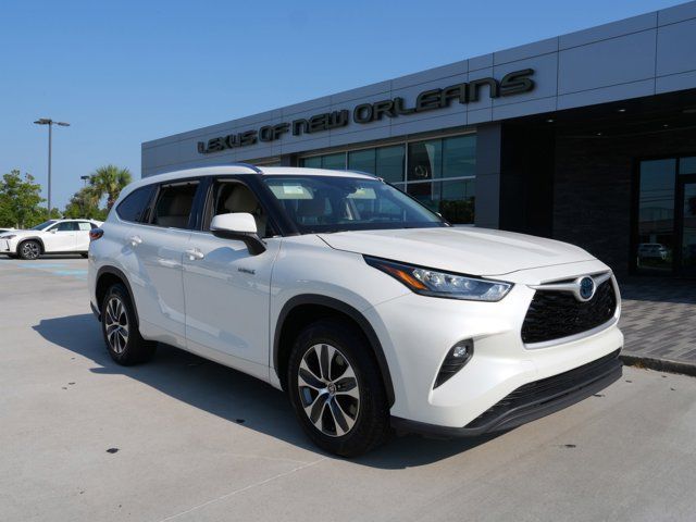 2020 Toyota Highlander Hybrid XLE