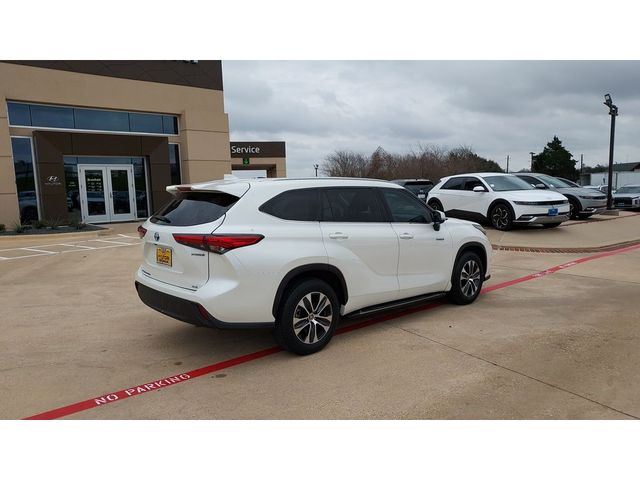 2020 Toyota Highlander Hybrid XLE