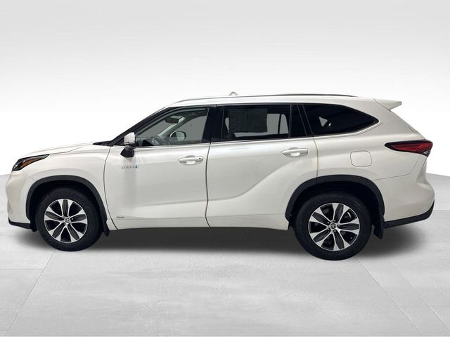 2020 Toyota Highlander Hybrid XLE