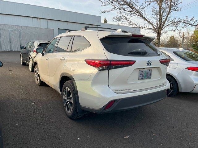 2020 Toyota Highlander Hybrid XLE