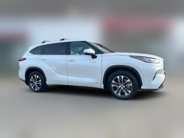 2020 Toyota Highlander Hybrid XLE