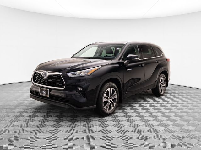 2020 Toyota Highlander Hybrid XLE