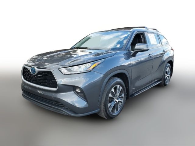 2020 Toyota Highlander Hybrid XLE