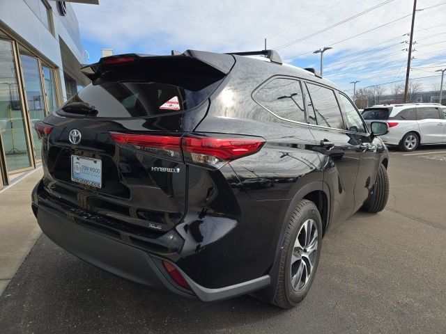 2020 Toyota Highlander Hybrid XLE