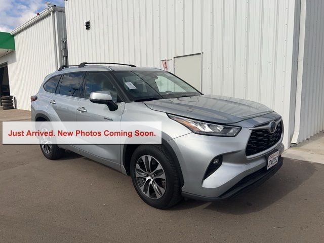 2020 Toyota Highlander Hybrid XLE