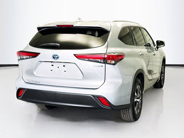 2020 Toyota Highlander Hybrid XLE