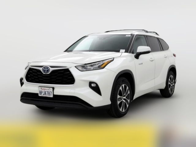 2020 Toyota Highlander Hybrid XLE