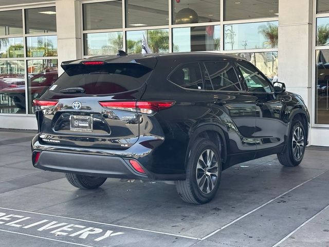 2020 Toyota Highlander Hybrid XLE