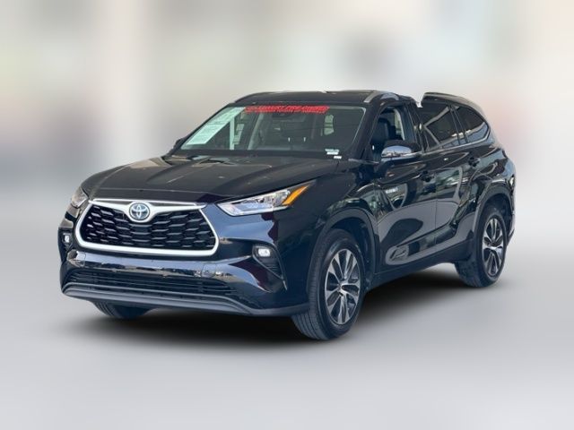 2020 Toyota Highlander Hybrid XLE