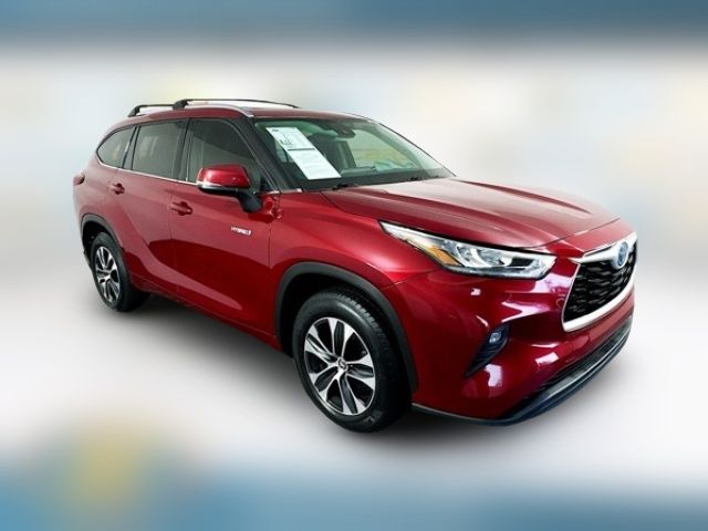 2020 Toyota Highlander Hybrid XLE