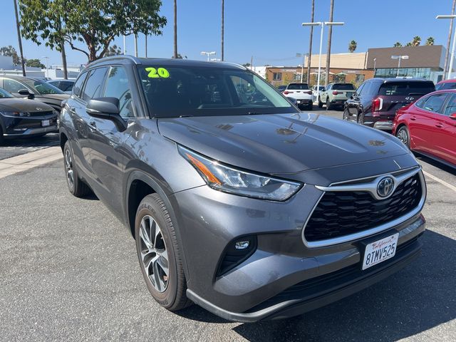 2020 Toyota Highlander Hybrid XLE