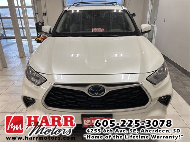 2020 Toyota Highlander Hybrid XLE