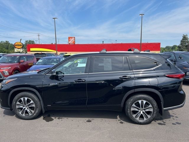 2020 Toyota Highlander Hybrid XLE