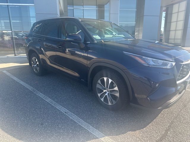 2020 Toyota Highlander Hybrid XLE