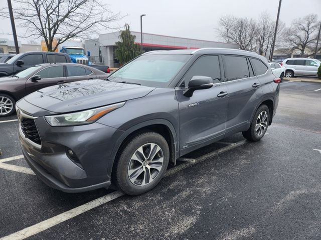 2020 Toyota Highlander Hybrid XLE