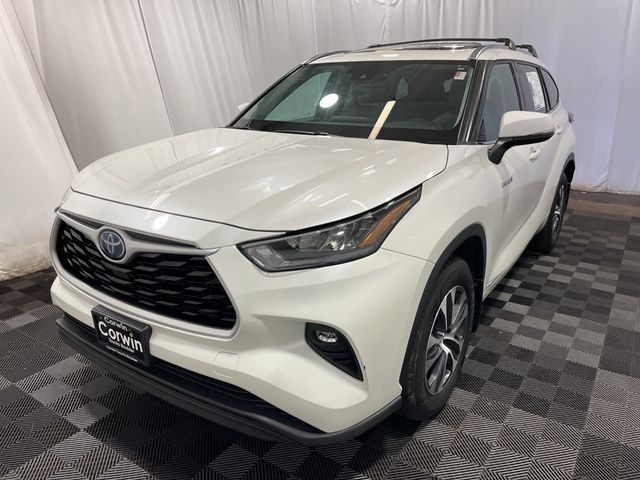 2020 Toyota Highlander Hybrid XLE