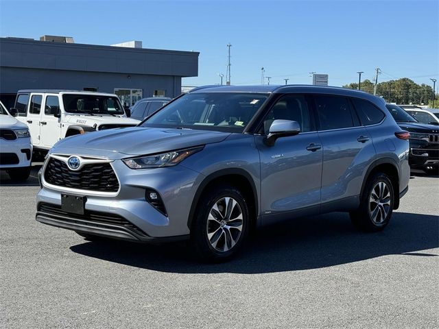 2020 Toyota Highlander Hybrid XLE