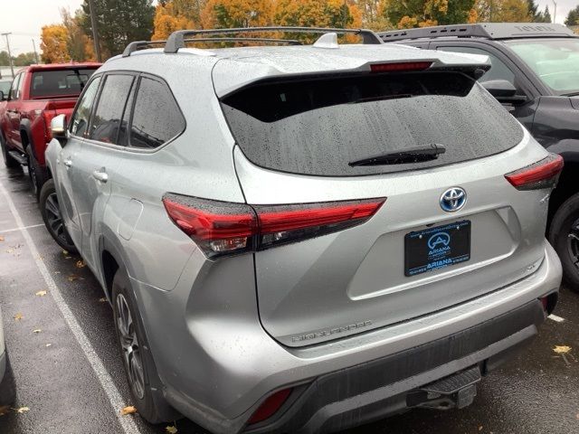 2020 Toyota Highlander Hybrid XLE