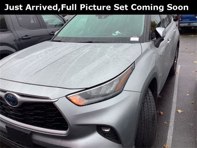 2020 Toyota Highlander Hybrid XLE