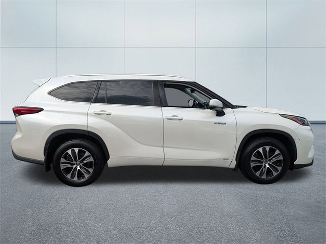 2020 Toyota Highlander Hybrid XLE