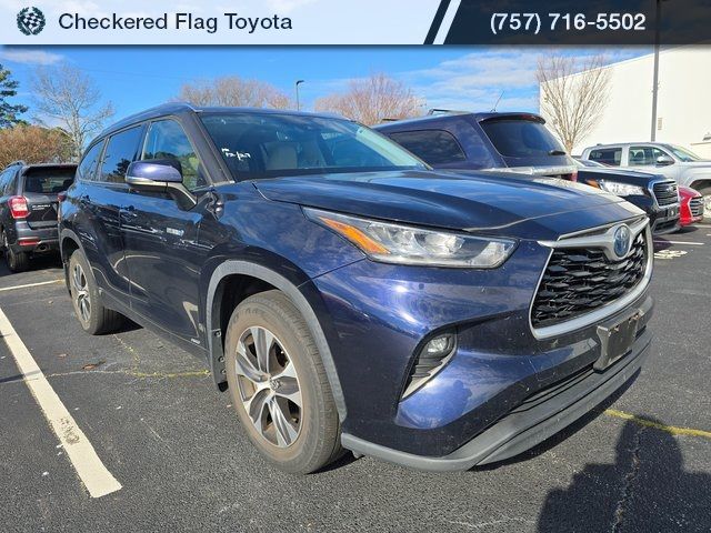 2020 Toyota Highlander Hybrid XLE