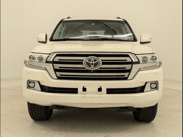 2020 Toyota Land Cruiser Base