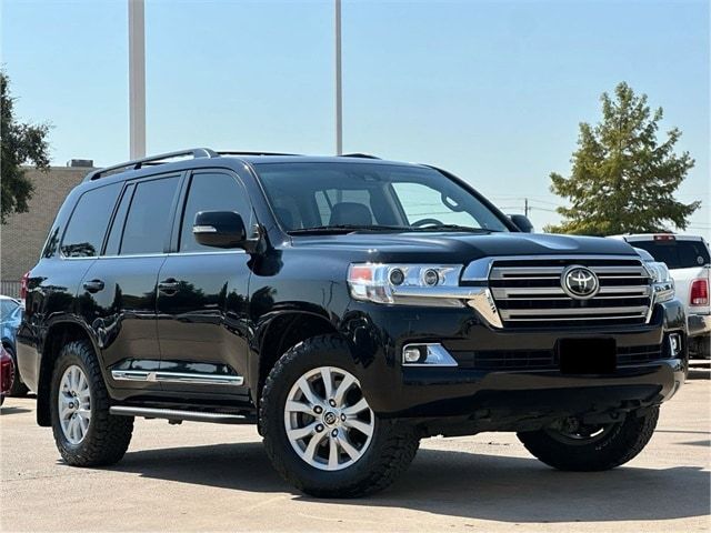 2020 Toyota Land Cruiser Base