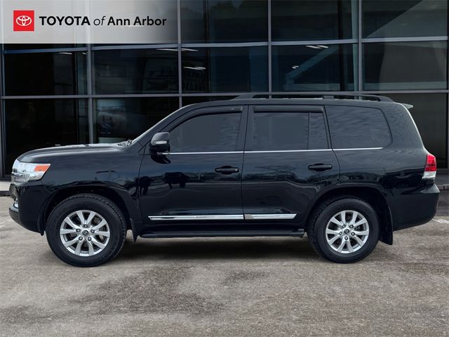 2020 Toyota Land Cruiser Base