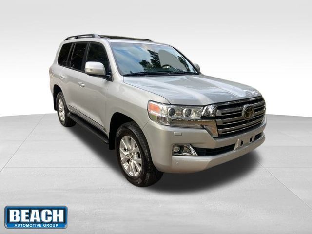 2020 Toyota Land Cruiser Base