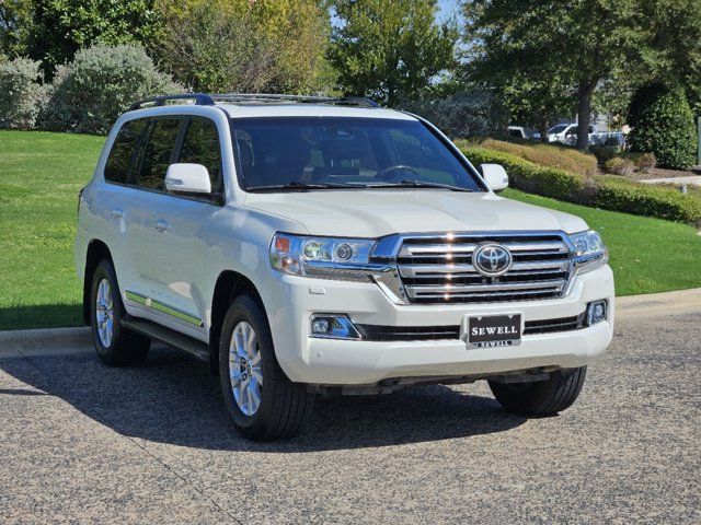 2020 Toyota Land Cruiser Base