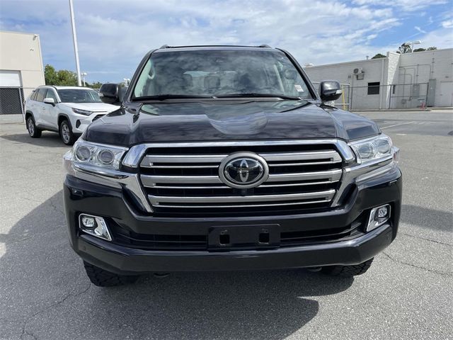 2020 Toyota Land Cruiser 