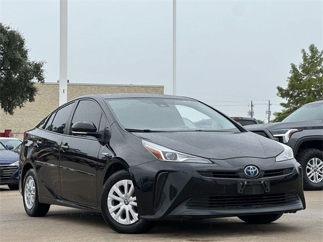 2020 Toyota Prius LE