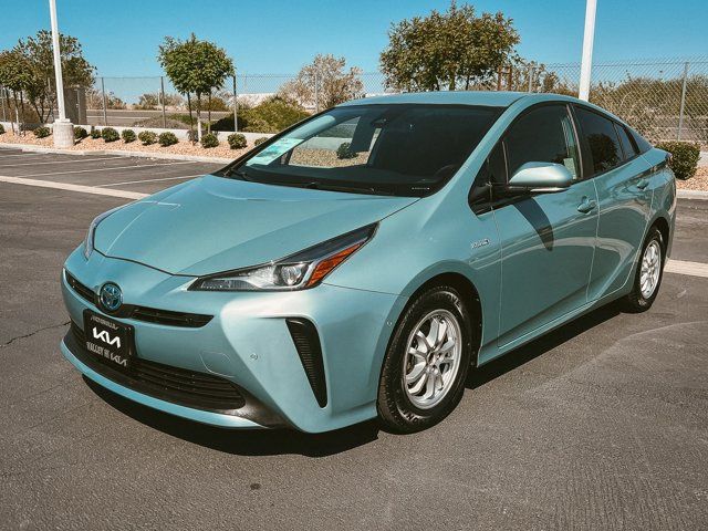 2020 Toyota Prius LE