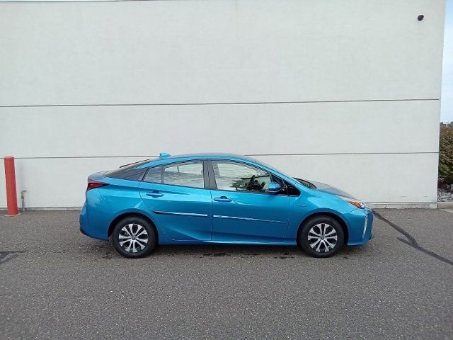 2020 Toyota Prius LE