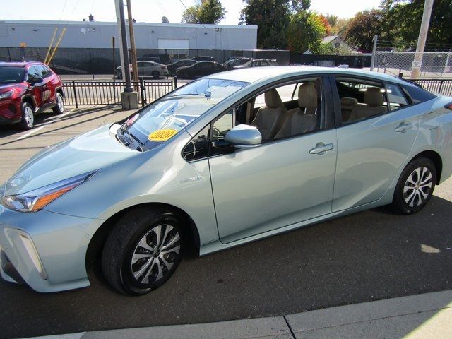 2020 Toyota Prius LE