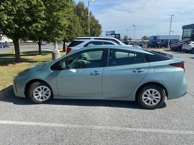 2020 Toyota Prius LE