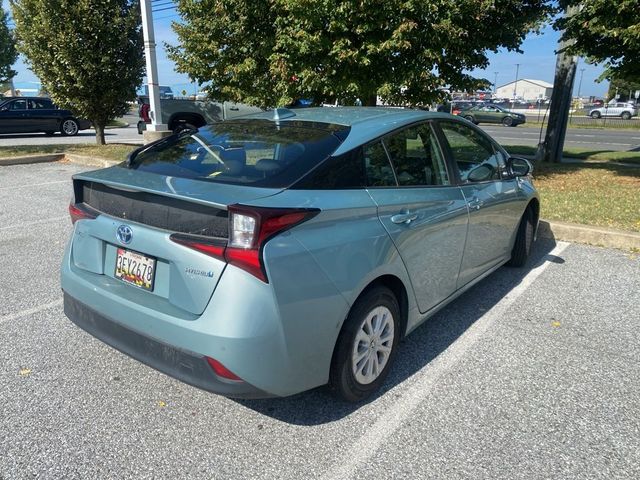 2020 Toyota Prius LE