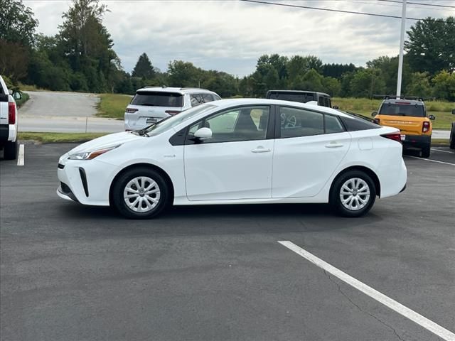 2020 Toyota Prius LE