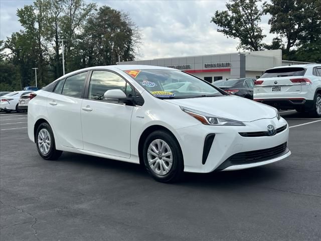 2020 Toyota Prius LE