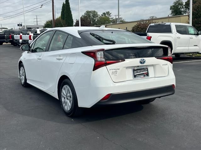 2020 Toyota Prius LE