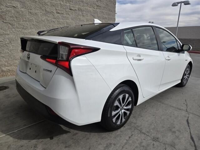 2020 Toyota Prius LE