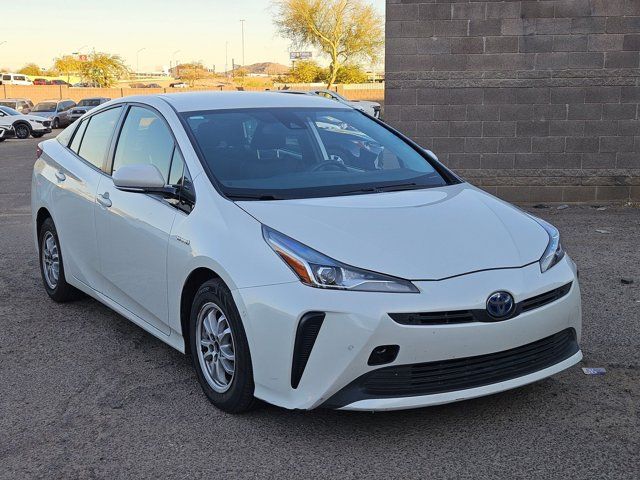 2020 Toyota Prius LE