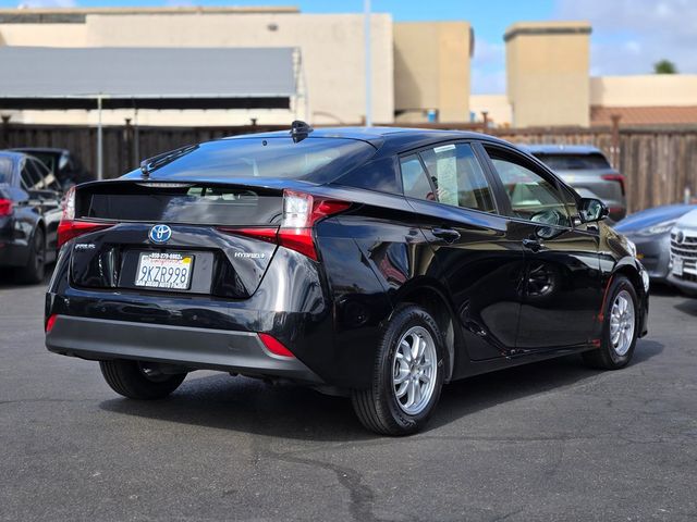 2020 Toyota Prius LE